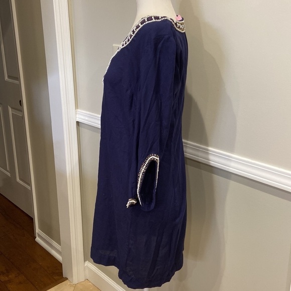Lilly Pulitzer Sarah True Navy
Beaded Embellished Tunic 3/4 sleeve! Size XS - Picture 5 of 9